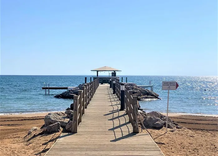 Peaceful Run-a-way By The Sea Apartmán