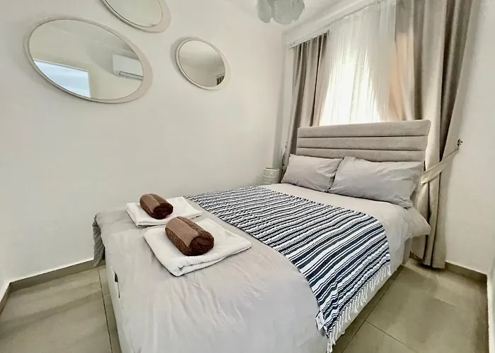 Peaceful Run-a-way By The Sea * Vokolidha