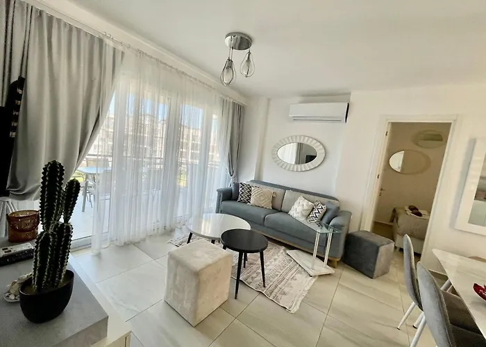 Peaceful Run-a-way By The Sea