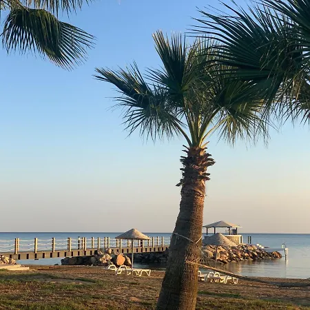 Peaceful Run-a-way By The Sea