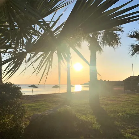 Peaceful Run-a-way By The Sea 아파트 *