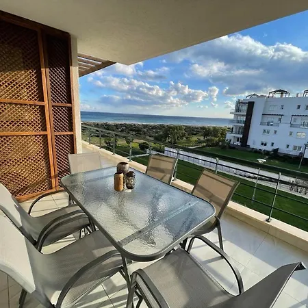 Peaceful Run-a-way By The Sea