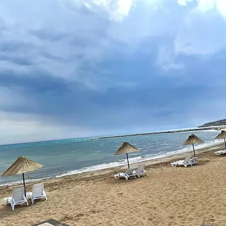 Апартаменты Peaceful Run-a-way By The Sea