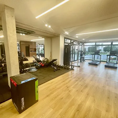 Peaceful Run-a-way By The Sea * Vokolidha