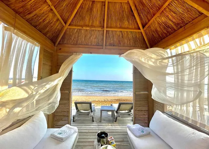 Peaceful Run-a-way By The Sea *